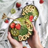 5 Vibrant Smoothie Bowls to Mix at House – Coconut Bowls