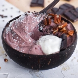 Chocolate Cherry Brownie Smoothie Bowl – Coconut Bowls